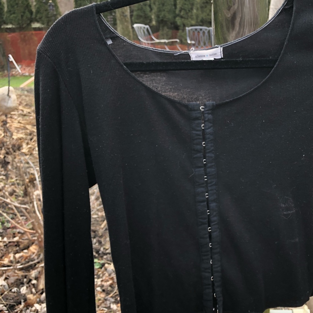 Cropped Longsleeved Top